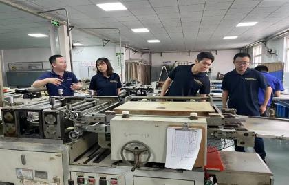 Η Hyundai (Jiangsu) Construction Machinery Co., Ltd. επισκέπτεται το εργοστάσιο Headman